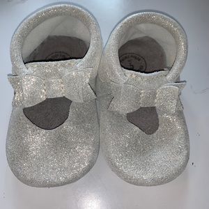 Freshly picked ballet bow mini sole moccs